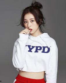 周雨彤,青春绽放，演绎多面魅力